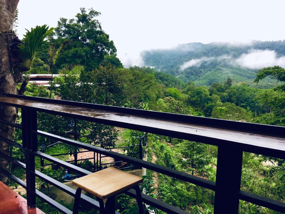 Baanhatsompaen Homestay Ранонг Экстерьер фото